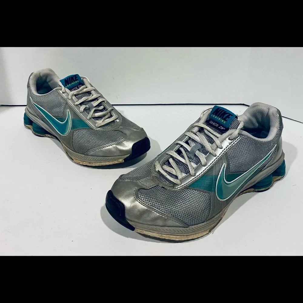 Womens Nike Training Shox Zip Size 7.5 Gray Teal - Picture 2 of 10